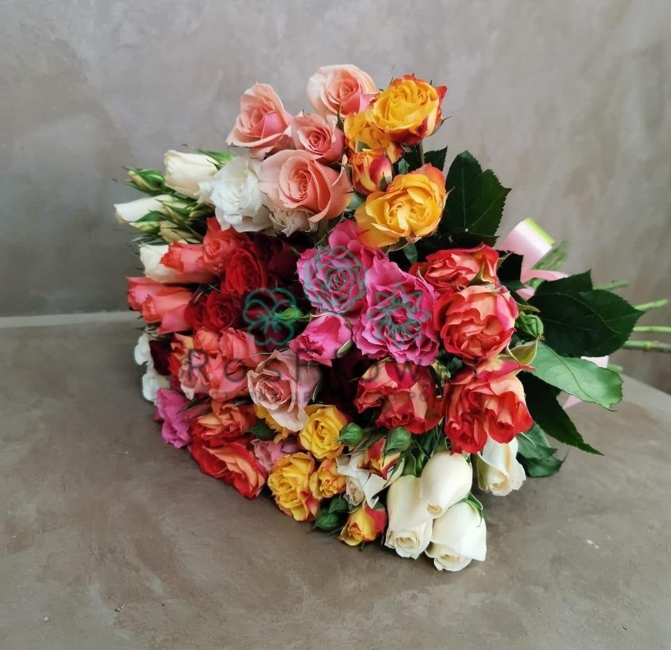 Букет цветов из: Розы в Мекенской