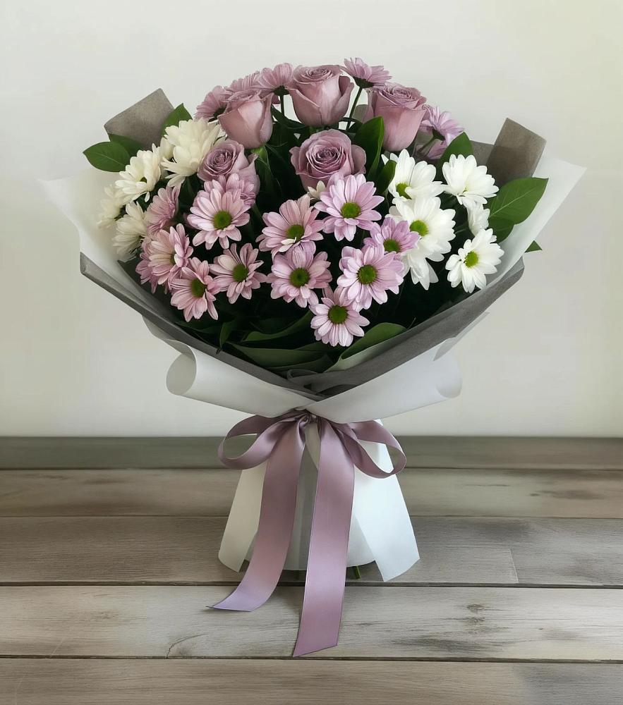 Букет цветов из: Хризантемы и Розы в Мекенской
