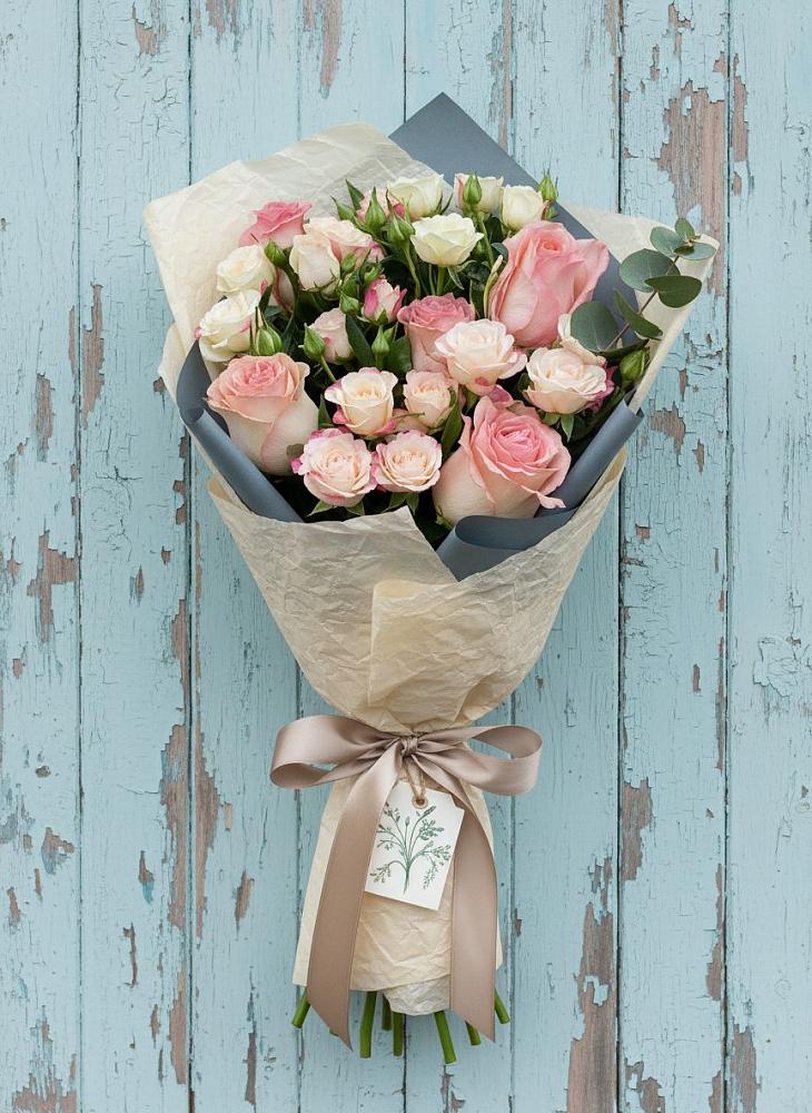 Букет цветов из: Розы в Мекенской