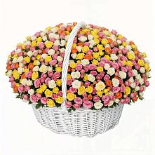 Премиум букет из: Розы #REPLACE_PRED# Мекенской