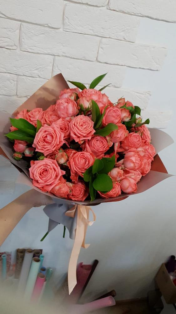 Букет цветов из: Розы в Мекенской