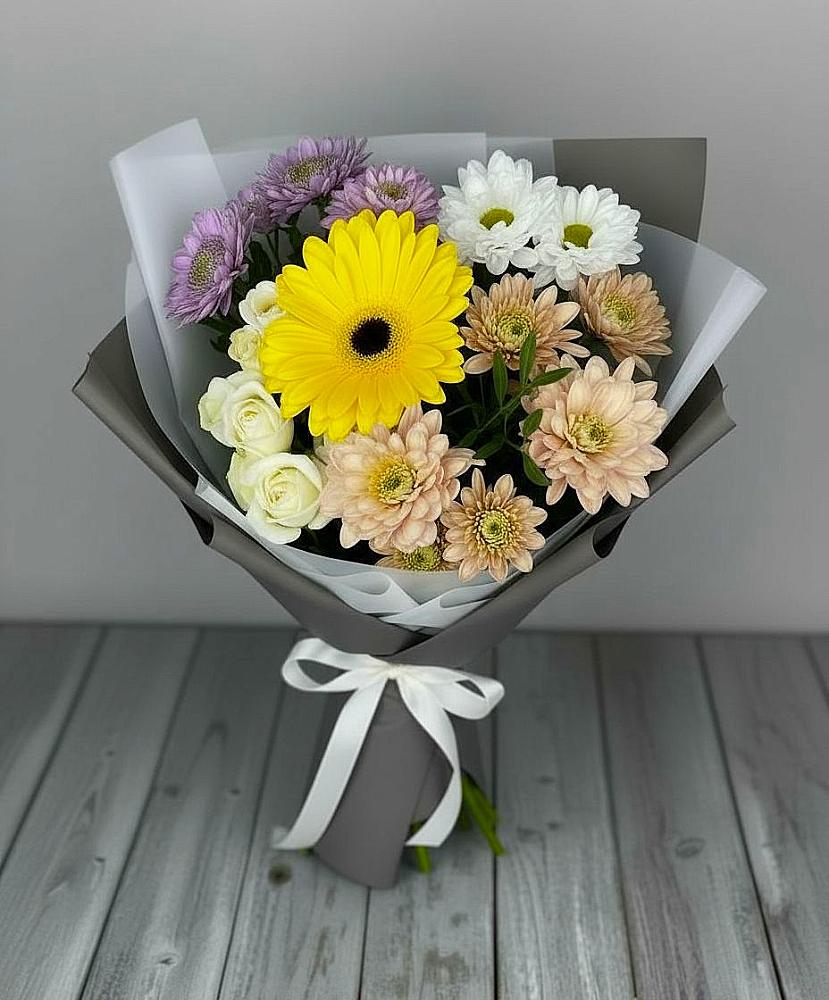 Букет цветов из: Розы, Герберы и Хризантемы в Мекенской