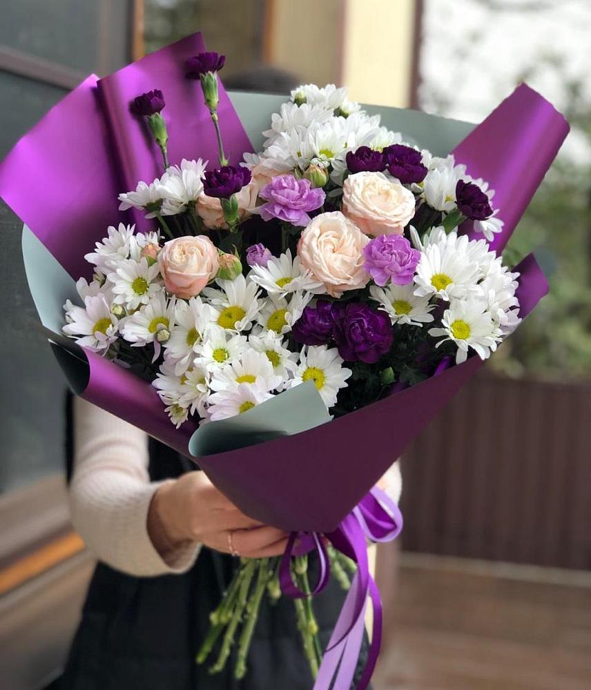 Букет цветов из: Хризантемы, Гвоздики и Розы в Мекенской