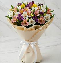 Букет цветов из:  Альстромерии в Мекенской