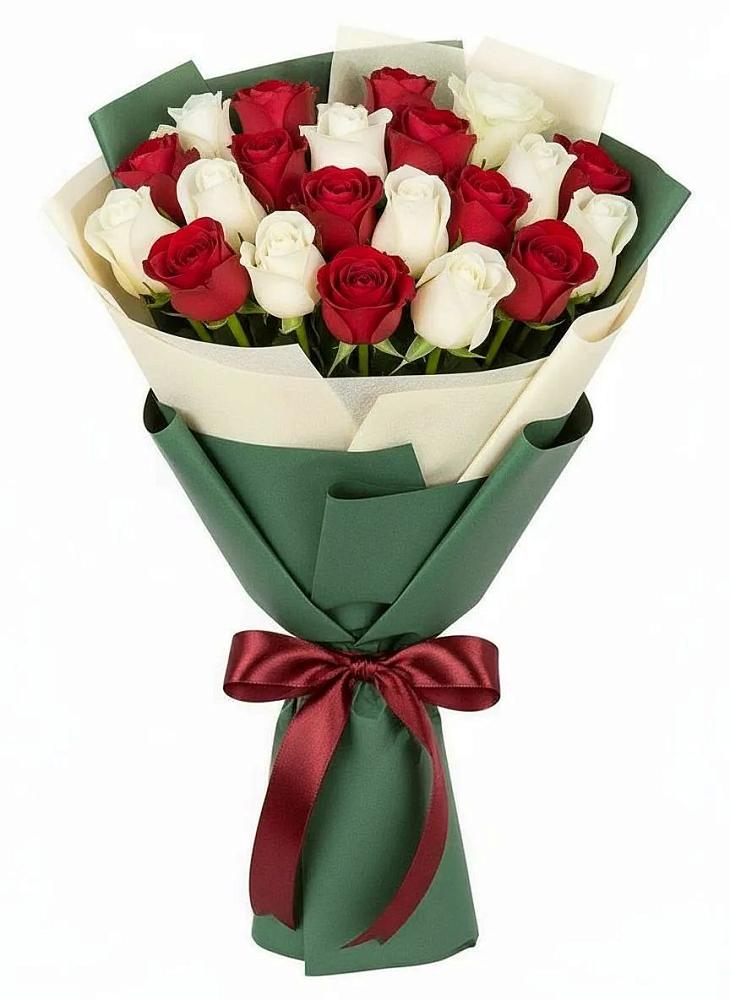 Букет Микс из красных и белых роз в Мекенской