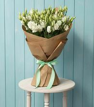 Букет цветов из:  Лизиантусы в Мекенской