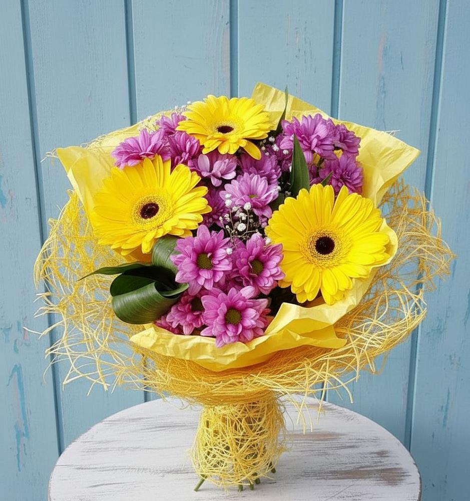 Букет цветов из: Хризантемы и Герберы в Мекенской