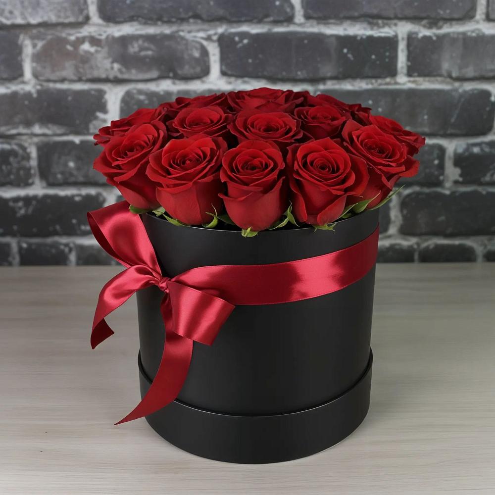 Цветочная композиция из Розы в шляпной коробке в Мекенской