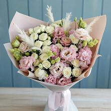 Букет цветов из:  Альстромерии и Розы #REPLACE_PRED# Мекенской